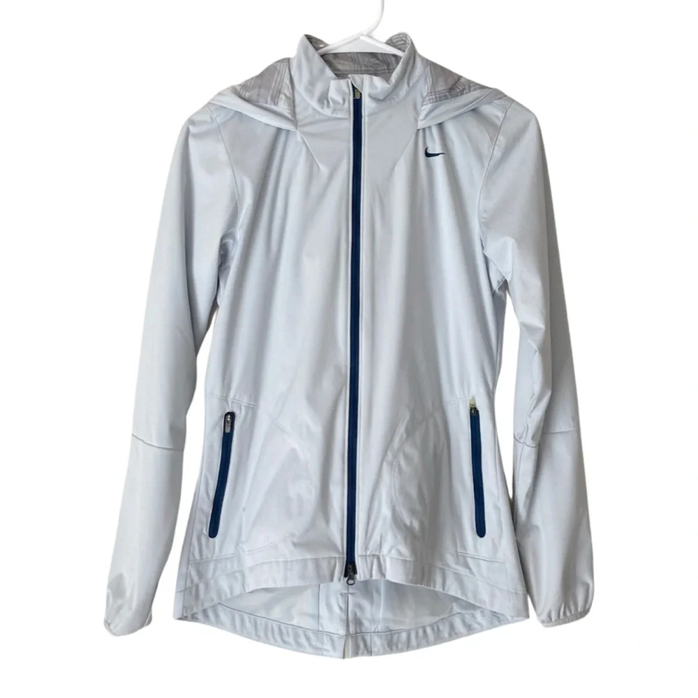 NIKE GOLF lightweight jacket in light blue and navy for hiking, walking, golf